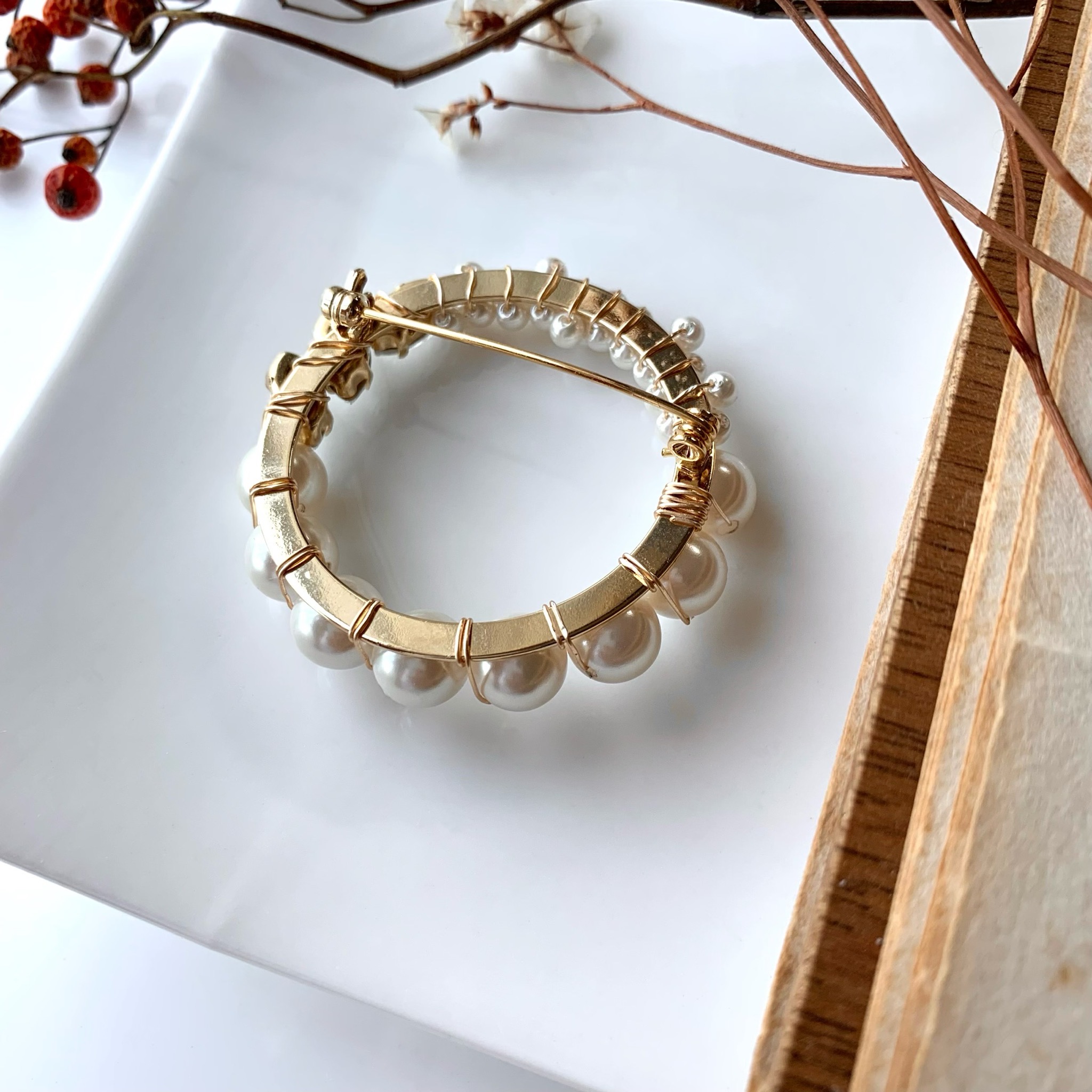 ビジュー×ナチュラルホワイトパール✴︎ブローチ